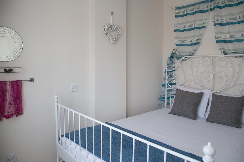 Paphos Love Hut Apartment エクステリア 写真