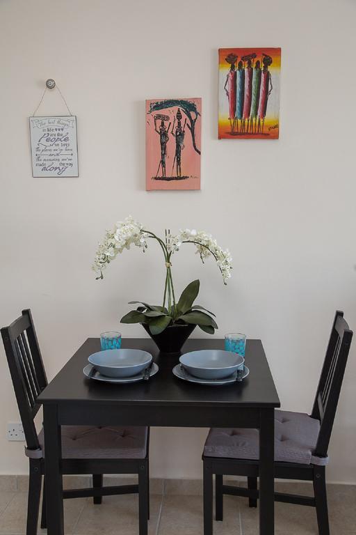 Paphos Love Hut Apartment エクステリア 写真